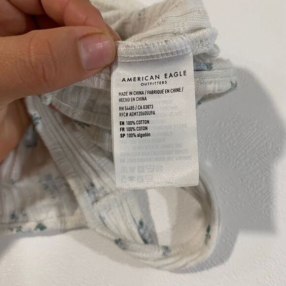 American Eagle Floral Ribbed Crop Tank Top Women’s Medium – White Blue Ditsy Pri - Picture 6 of 6